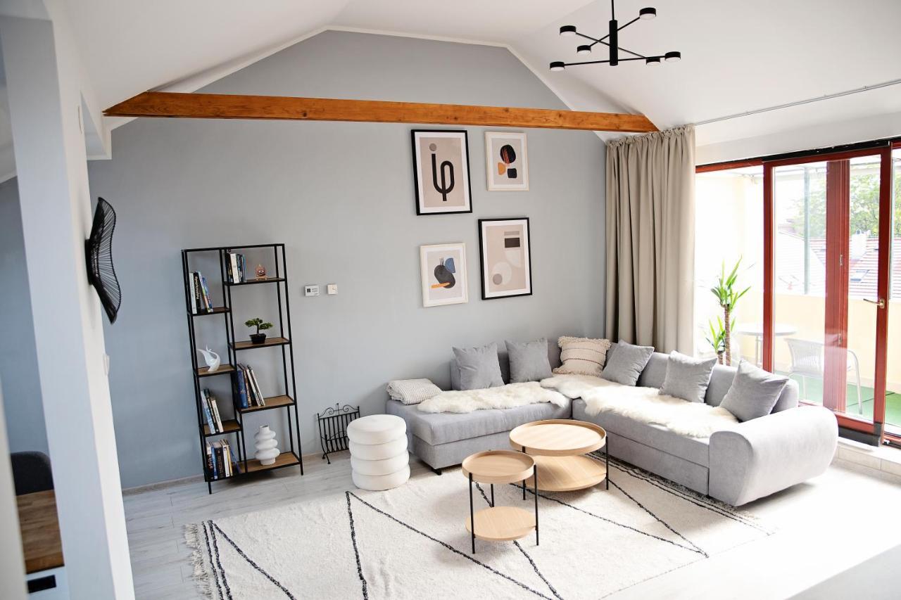 Cozy Modern Apartment In The Old Town - Hlavna Street Кошице Экстерьер фото