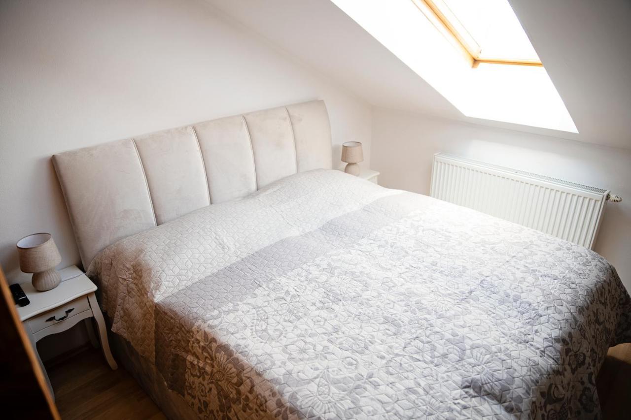 Cozy Modern Apartment In The Old Town - Hlavna Street Кошице Экстерьер фото